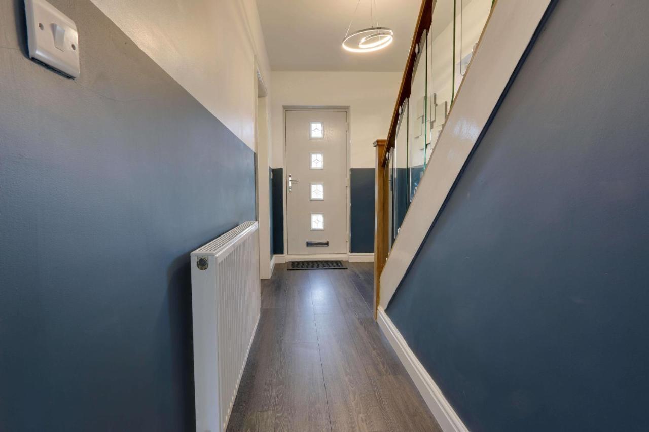 #Upmarket, Exceptional 4 Bed House, With Free Parking, Close To Amenities And Supermarkets Sheffield Exterior foto