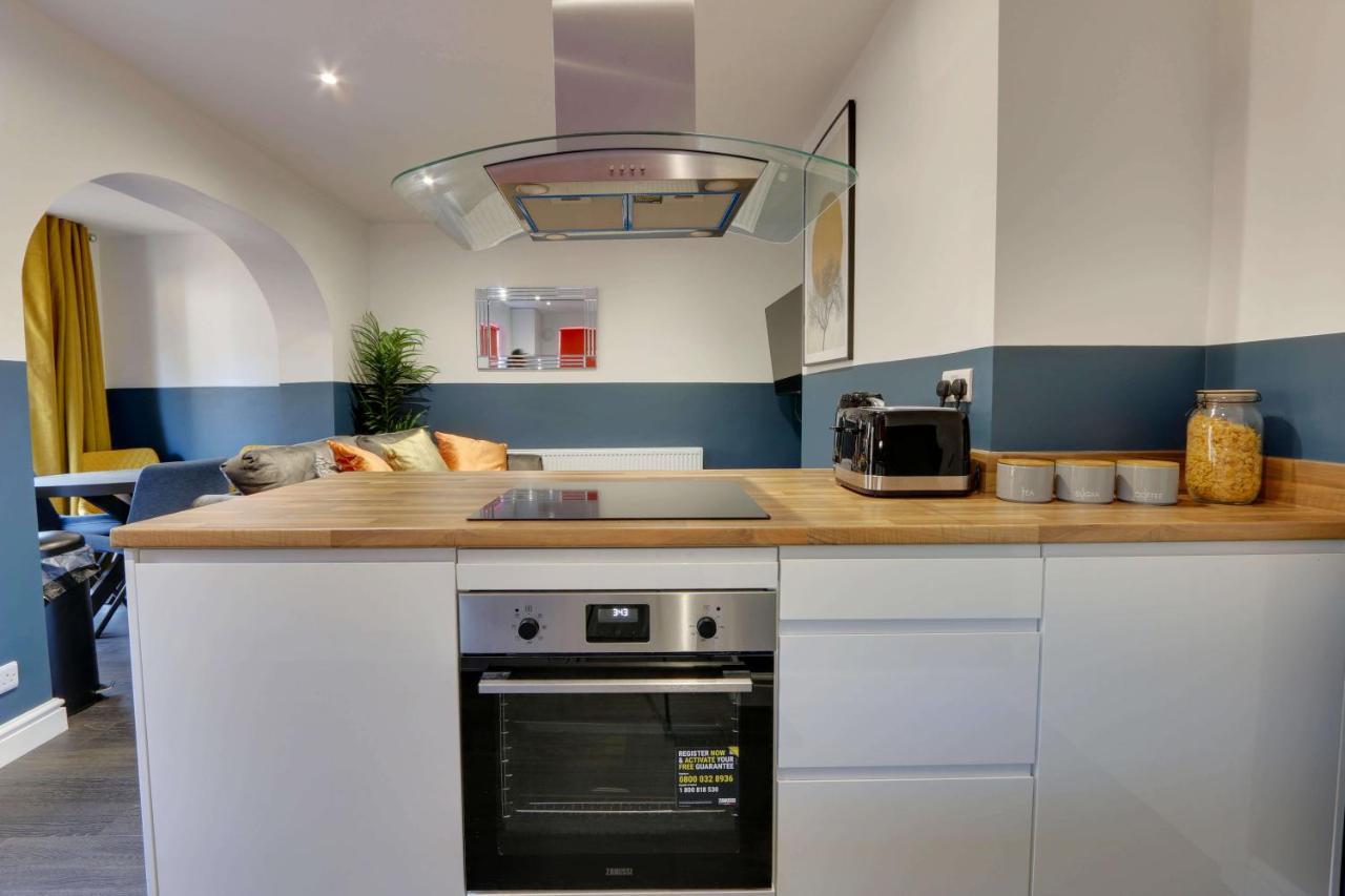 #Upmarket, Exceptional 4 Bed House, With Free Parking, Close To Amenities And Supermarkets Sheffield Exterior foto