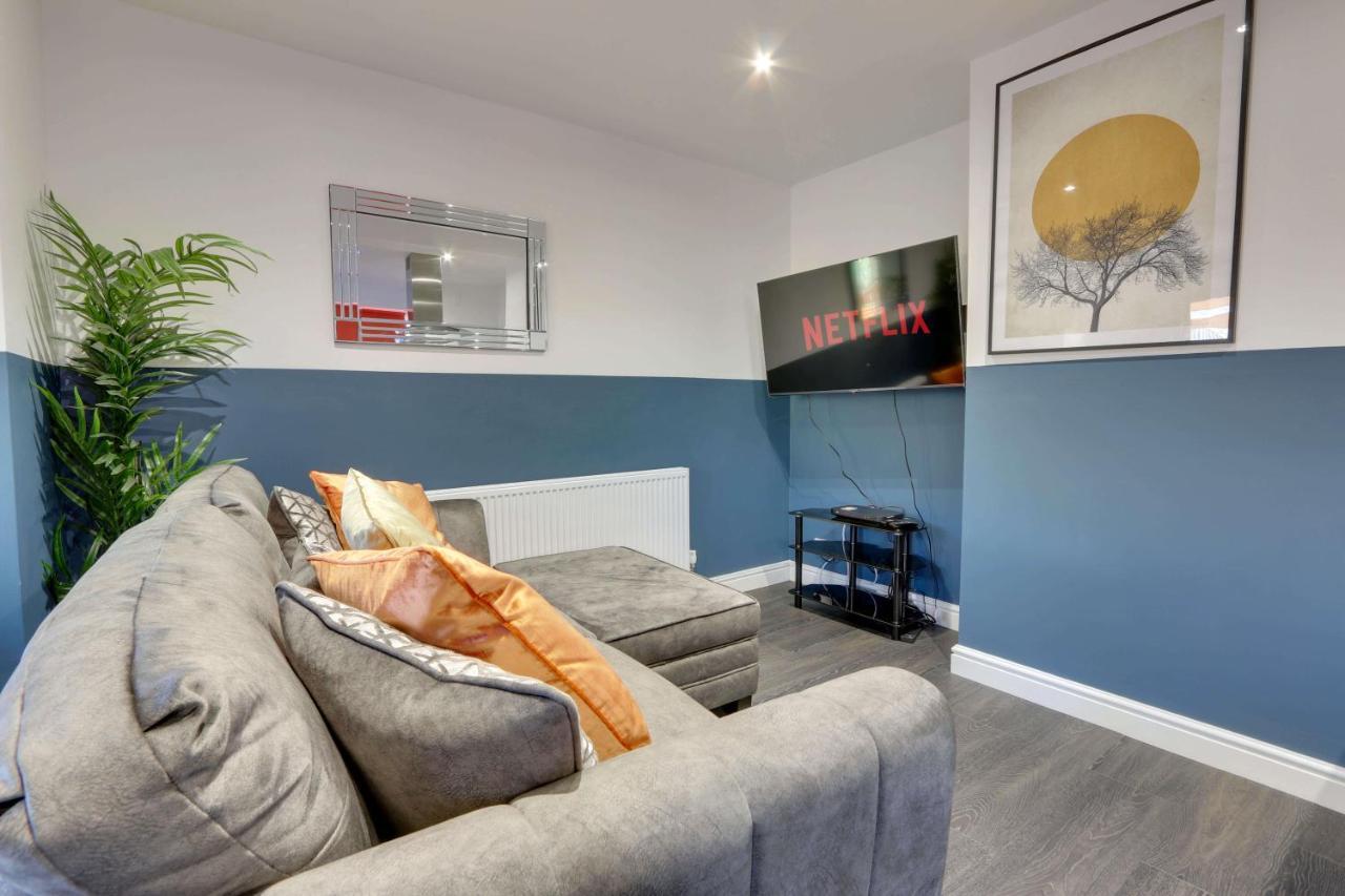 #Upmarket, Exceptional 4 Bed House, With Free Parking, Close To Amenities And Supermarkets Sheffield Exterior foto