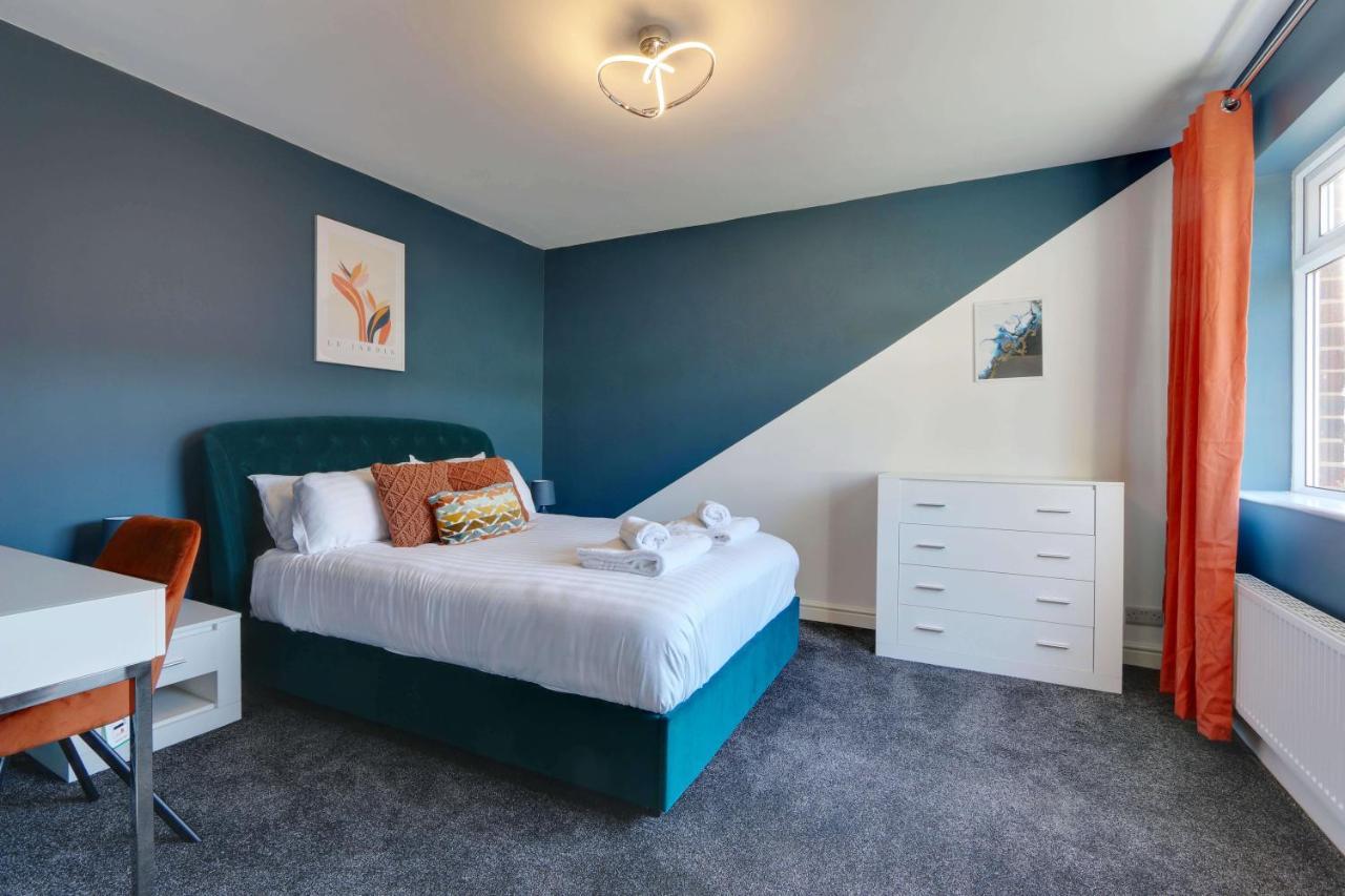 #Upmarket, Exceptional 4 Bed House, With Free Parking, Close To Amenities And Supermarkets Sheffield Exterior foto